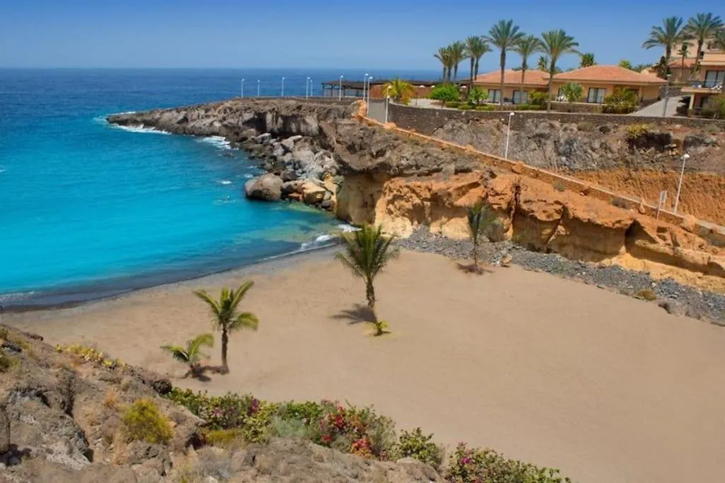 Cosy Home With Pool And Sea View -Bianca Callao Salvaje Apartment